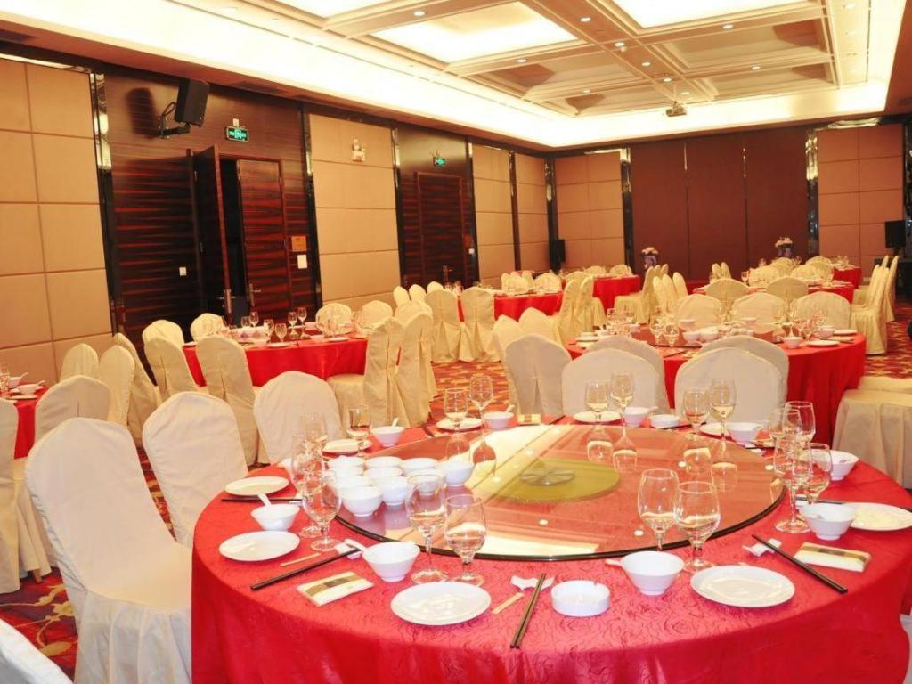 ג'ונג שאן Royal Duke Cherrabah Hotel Zhongshan מראה חיצוני תמונה
